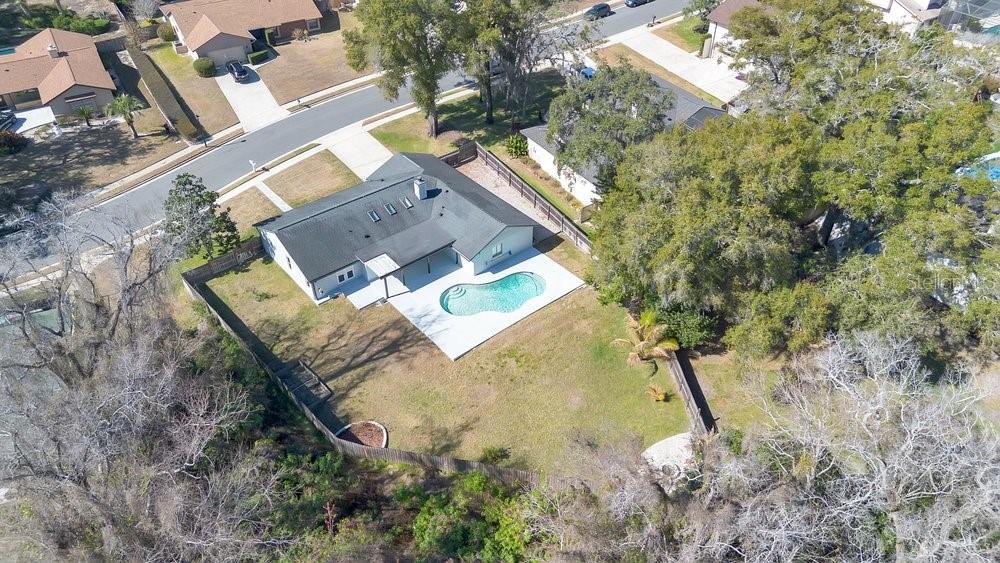 Image 33 of 40 For 1351 Suzanne Way