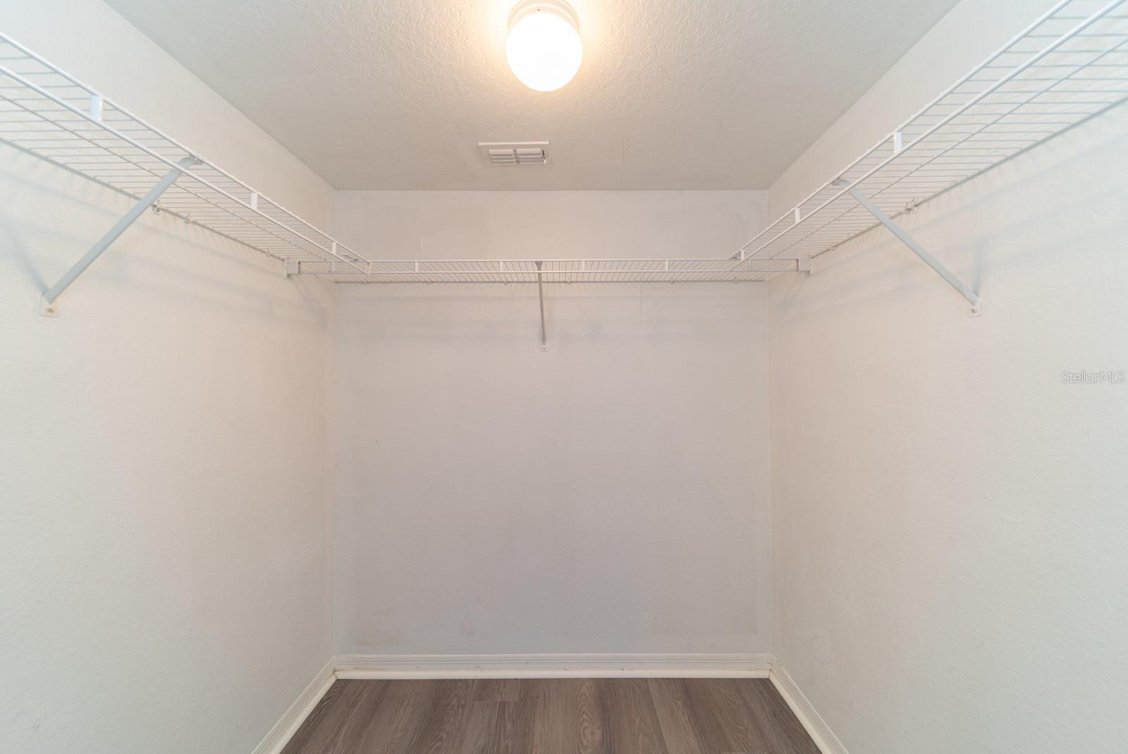 Image 21 of 63 For 1300 Eastern Pecan Place 208