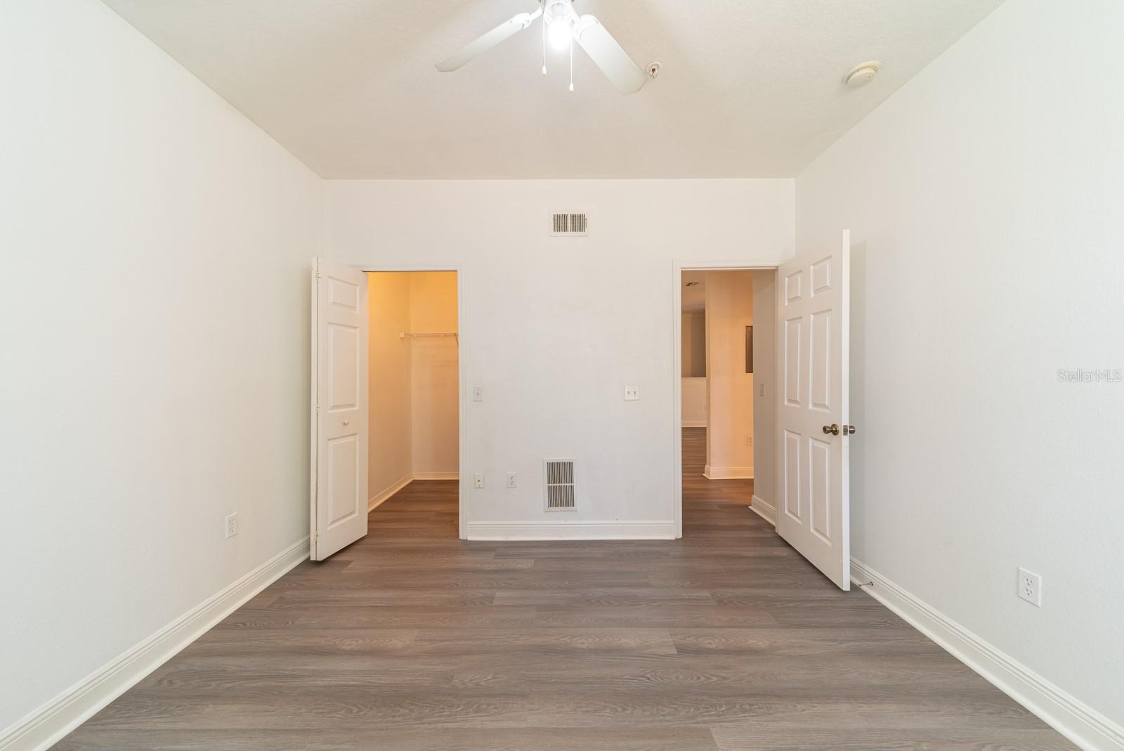 Image 24 of 63 For 1300 Eastern Pecan Place 208