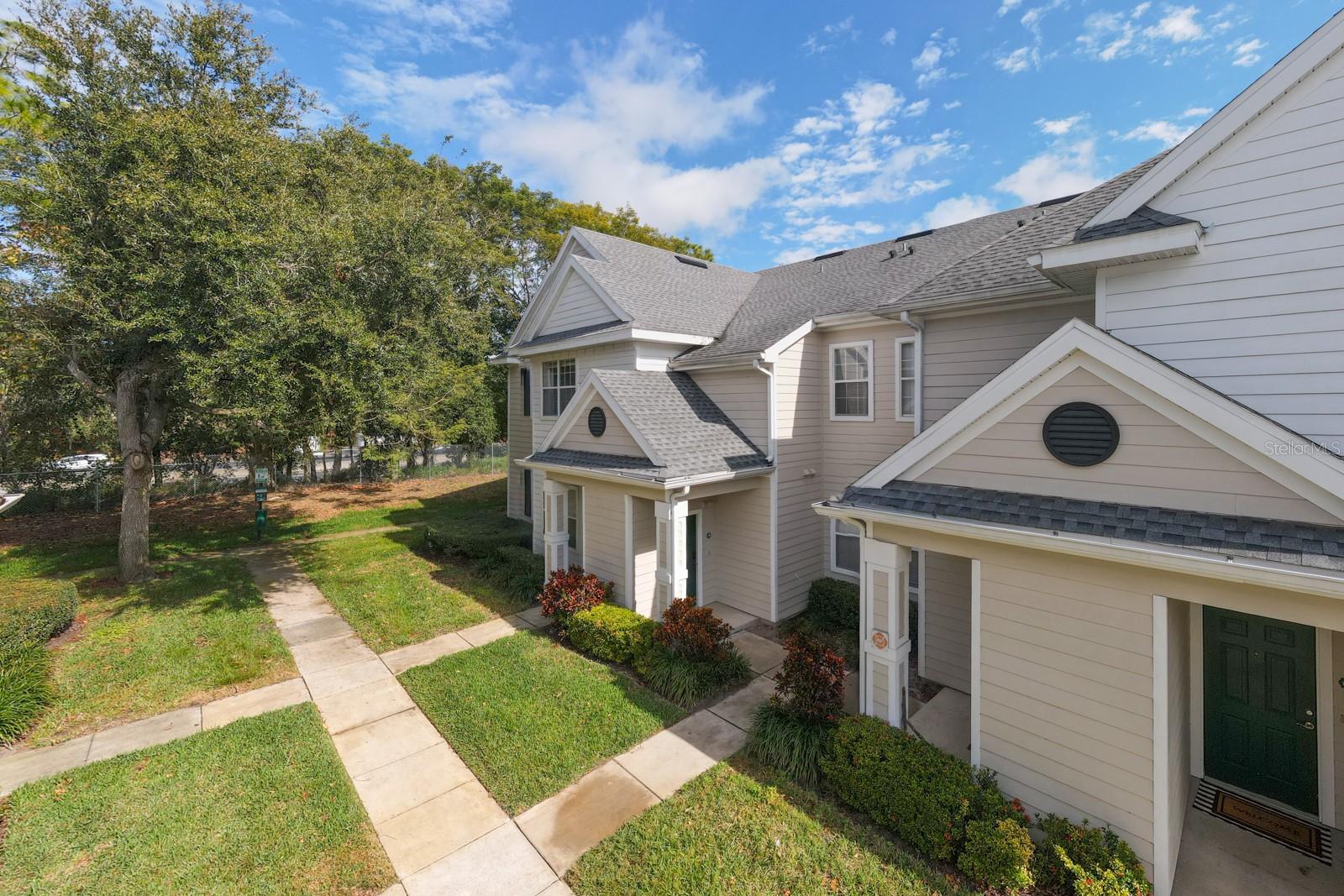 Image 32 of 63 For 1300 Eastern Pecan Place 208