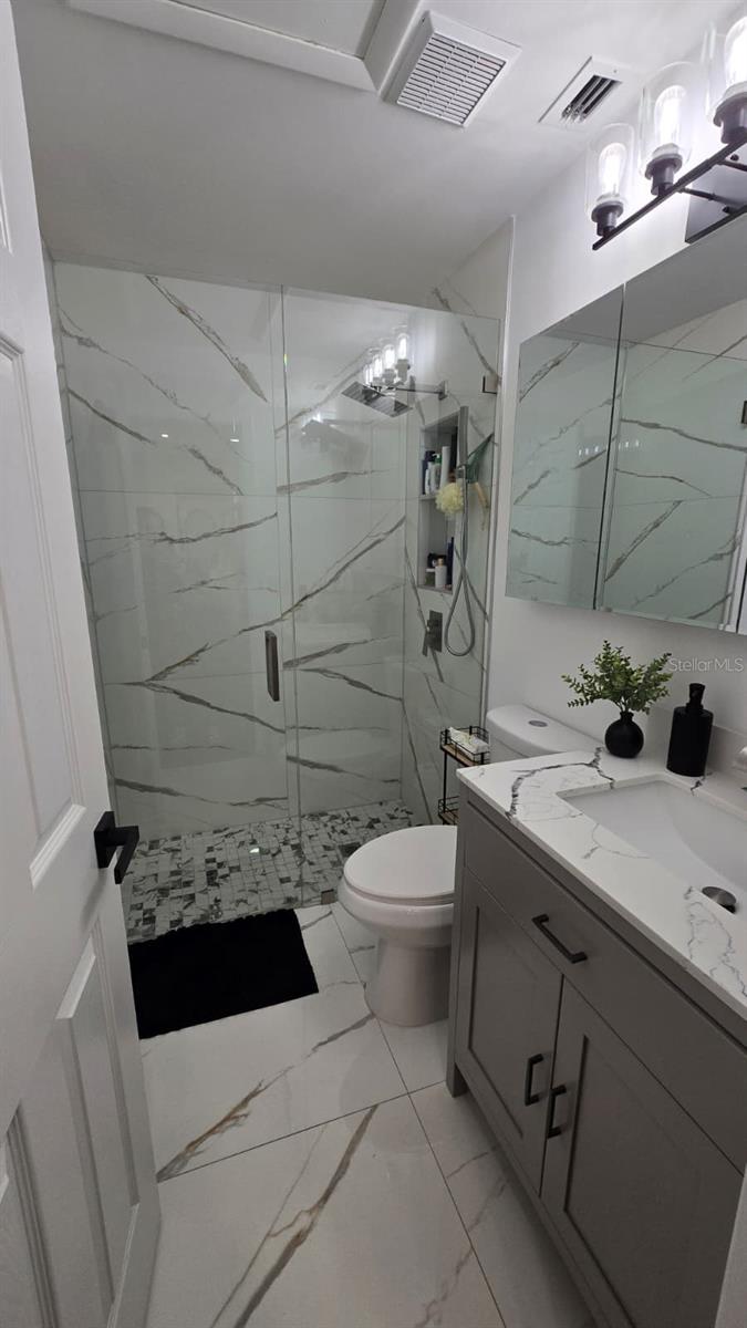 Image 18 of 29 For 716 Sunny Pine Way D