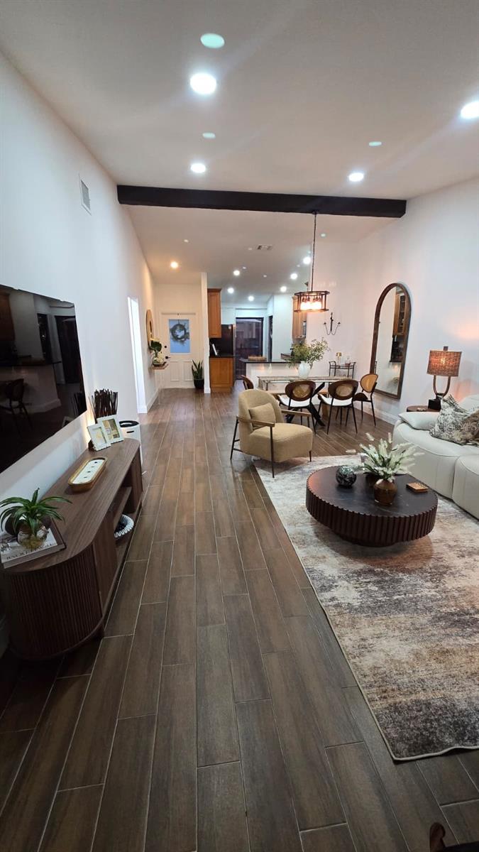 Image 5 of 29 For 716 Sunny Pine Way D