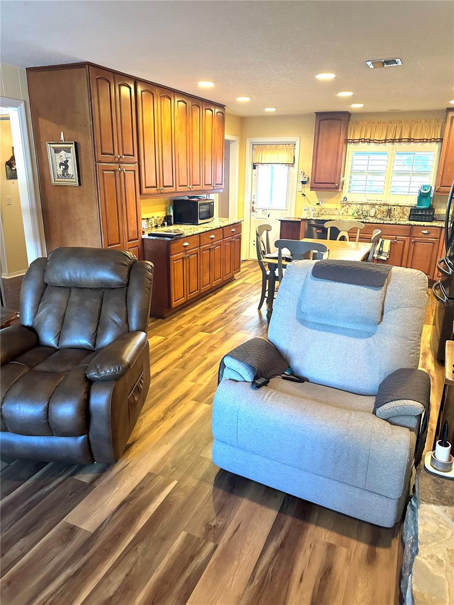 Image 9 of 28 For 6322 Marlberry Drive