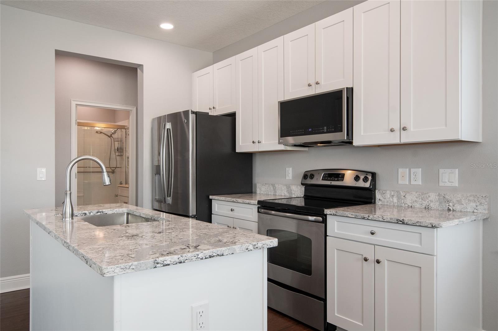 Image 74 of 97 For 13866 Walcott Avenue