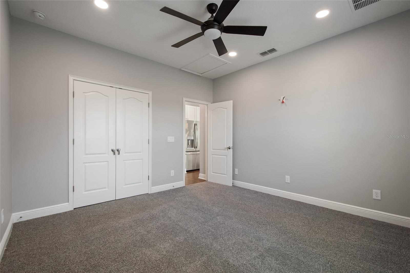 Image 79 of 97 For 13866 Walcott Avenue