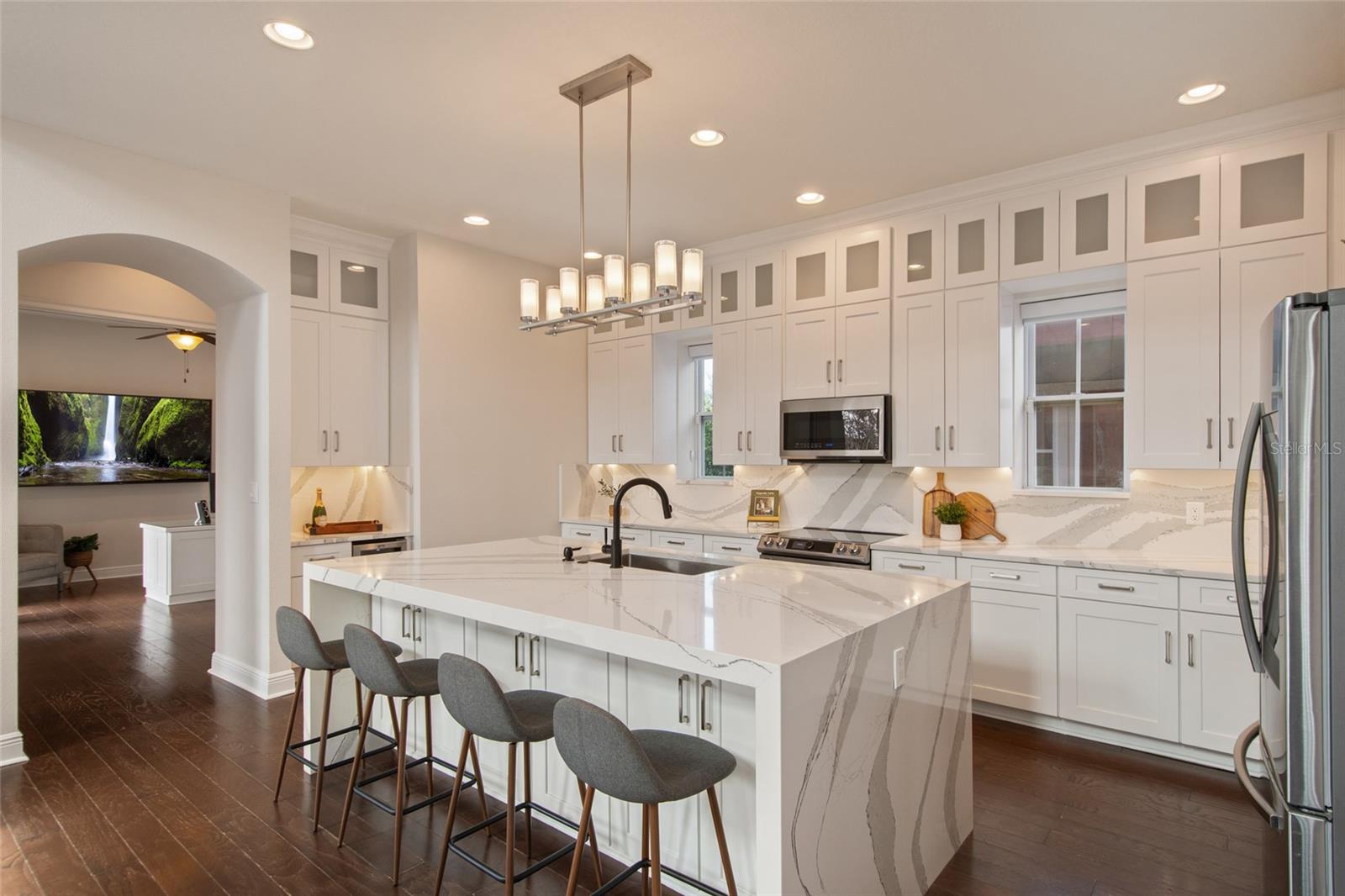 Image 9 of 97 For 13866 Walcott Avenue