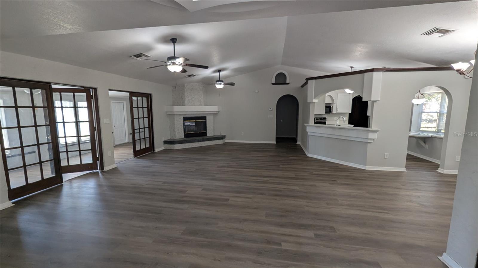 Image 11 of 39 For 8101 Via Bonita