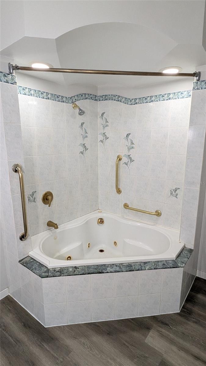 Image 24 of 39 For 8101 Via Bonita