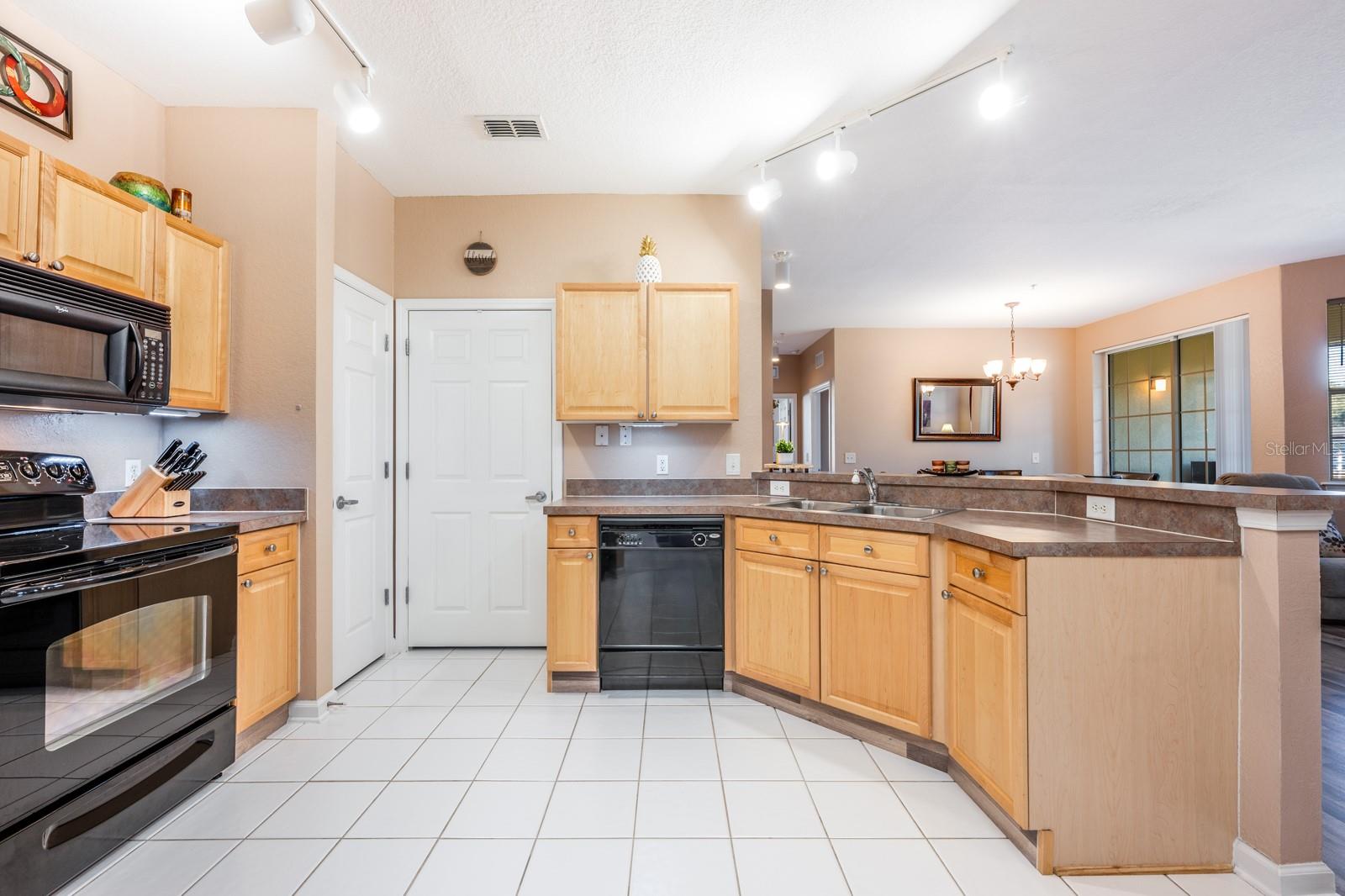 Image 8 of 32 For 102 Terrace Ridge Circle 102