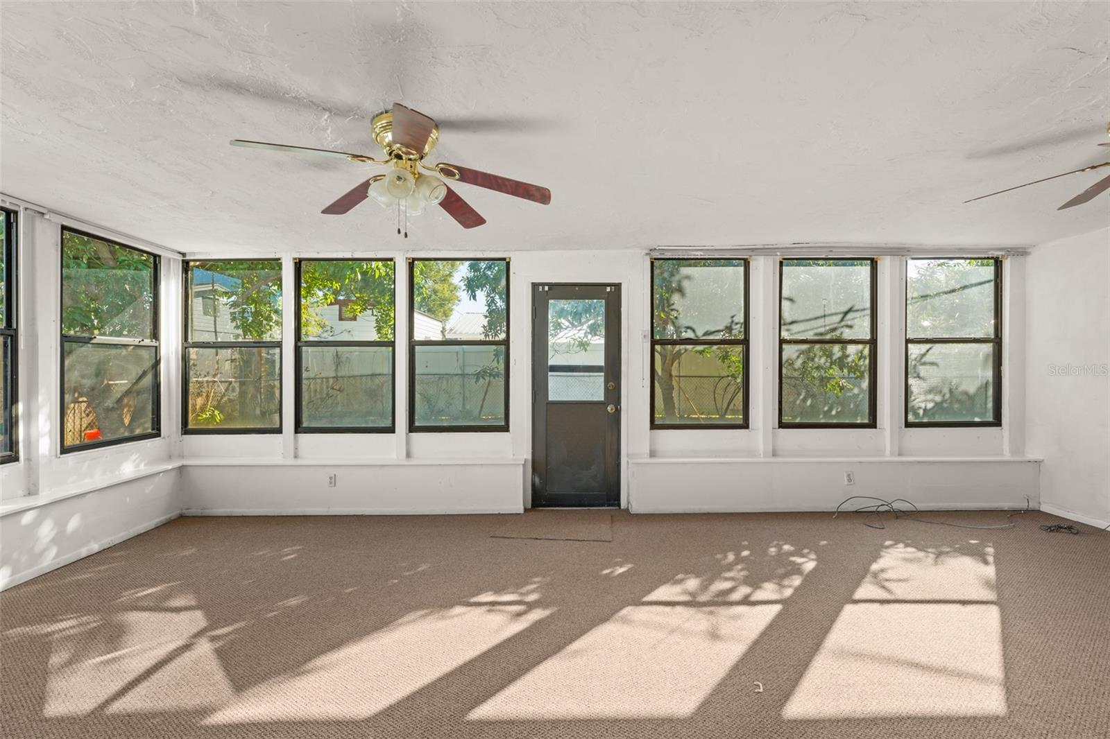 Image 32 of 37 For 3013 Telka Lynn Drive