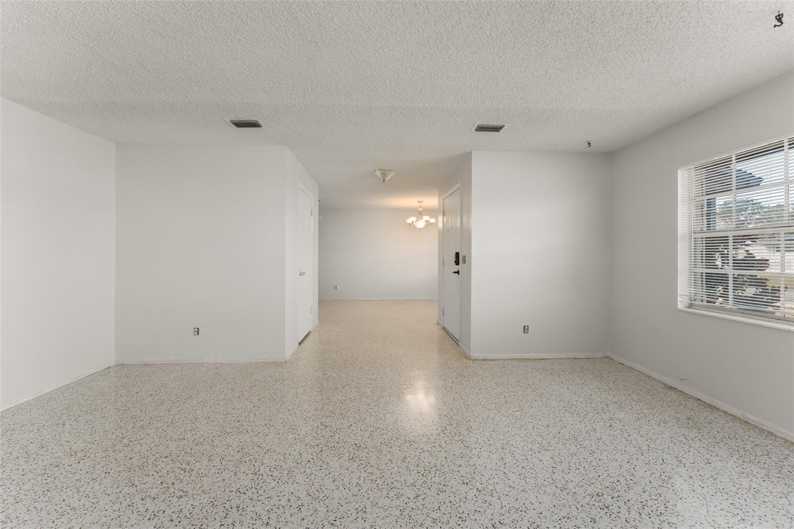 Image 6 of 37 For 3013 Telka Lynn Drive