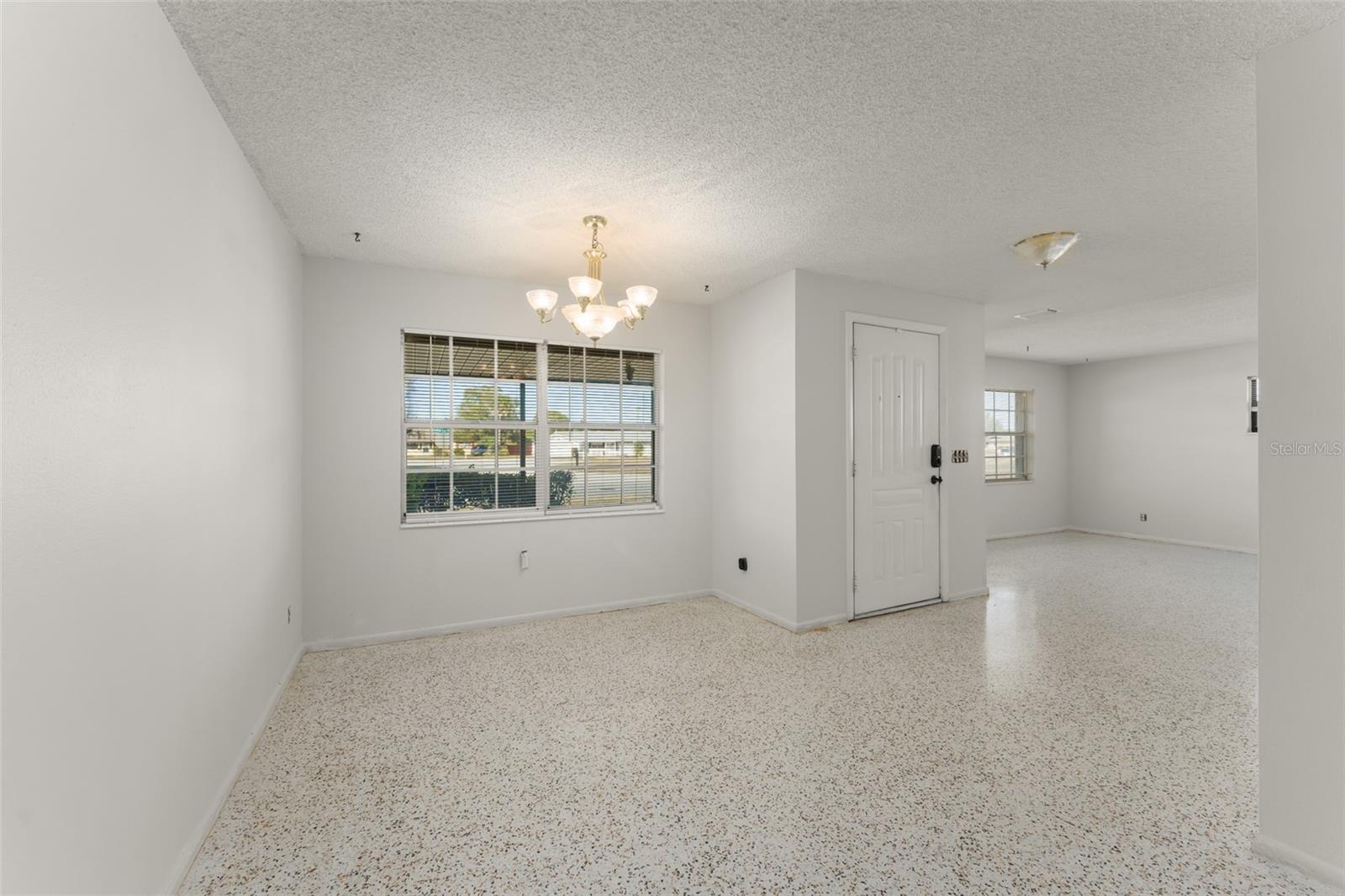 Image 9 of 37 For 3013 Telka Lynn Drive