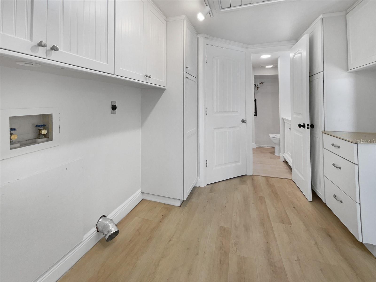 Image 17 of 28 For 7326 Shepherd Street