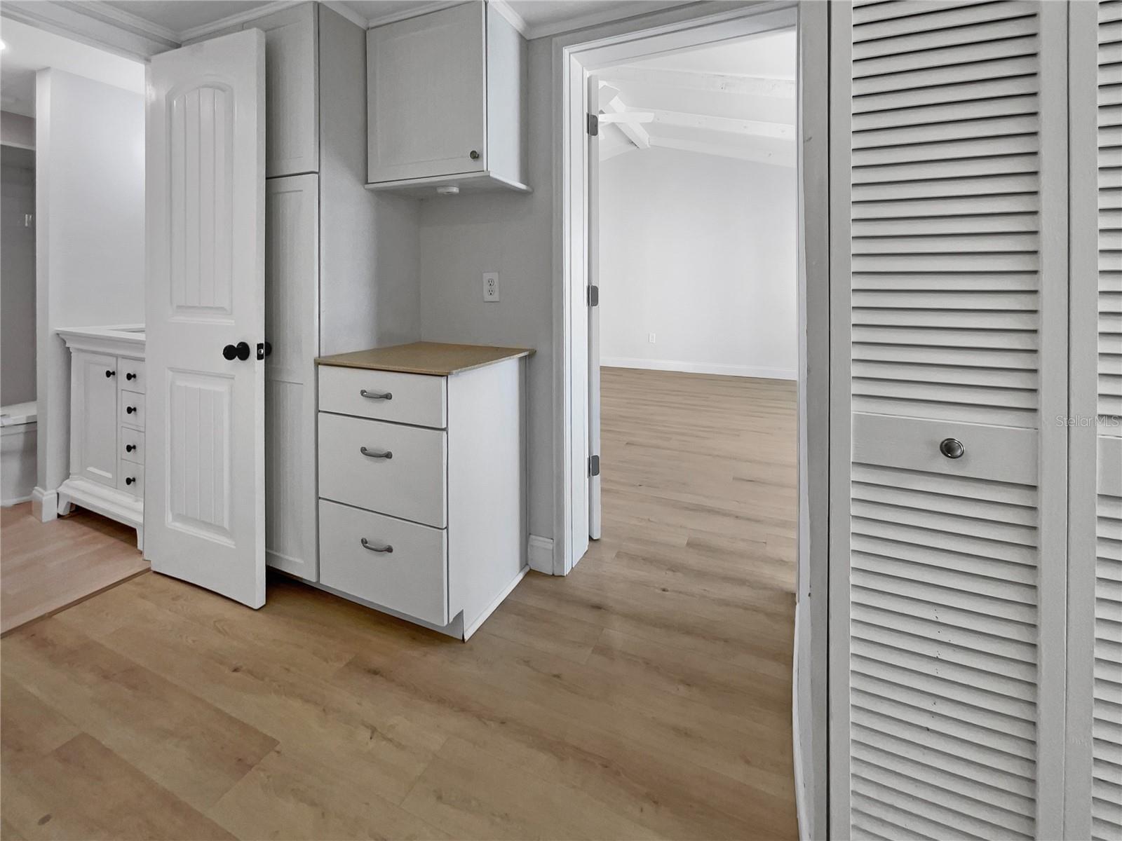 Image 18 of 28 For 7326 Shepherd Street