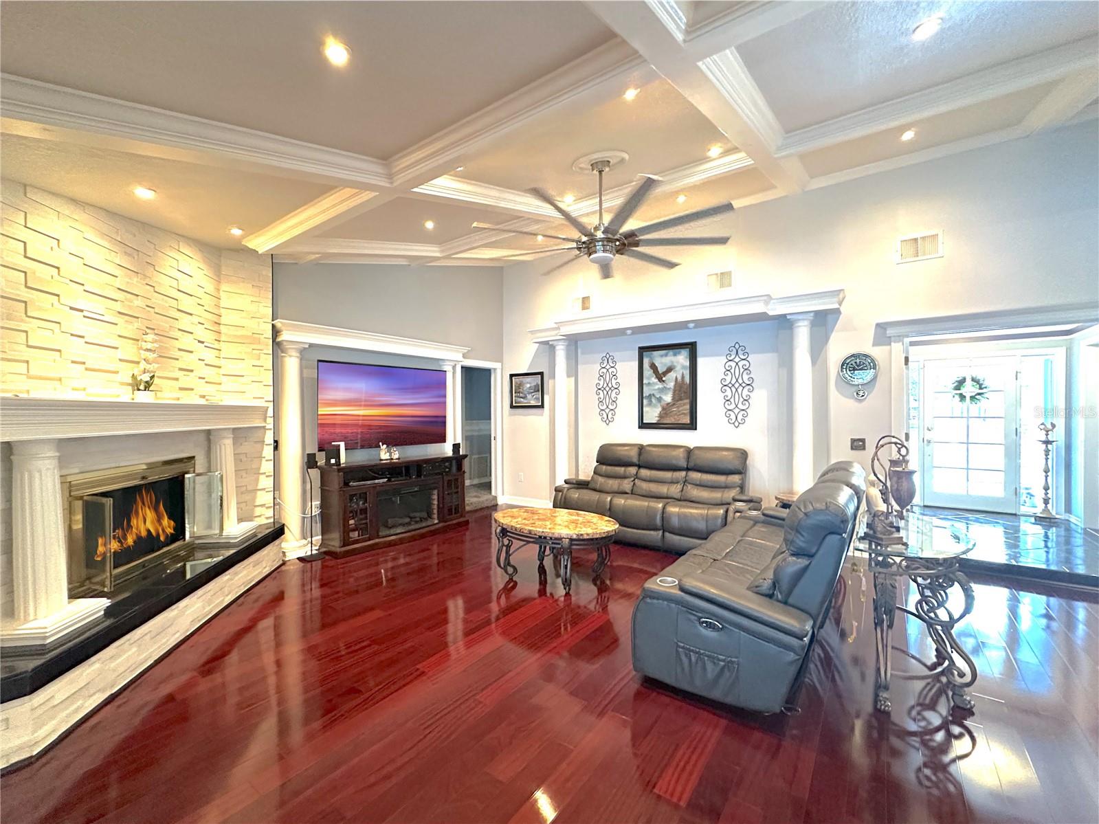 Image 10 of 48 For 8162 Oak Park Road