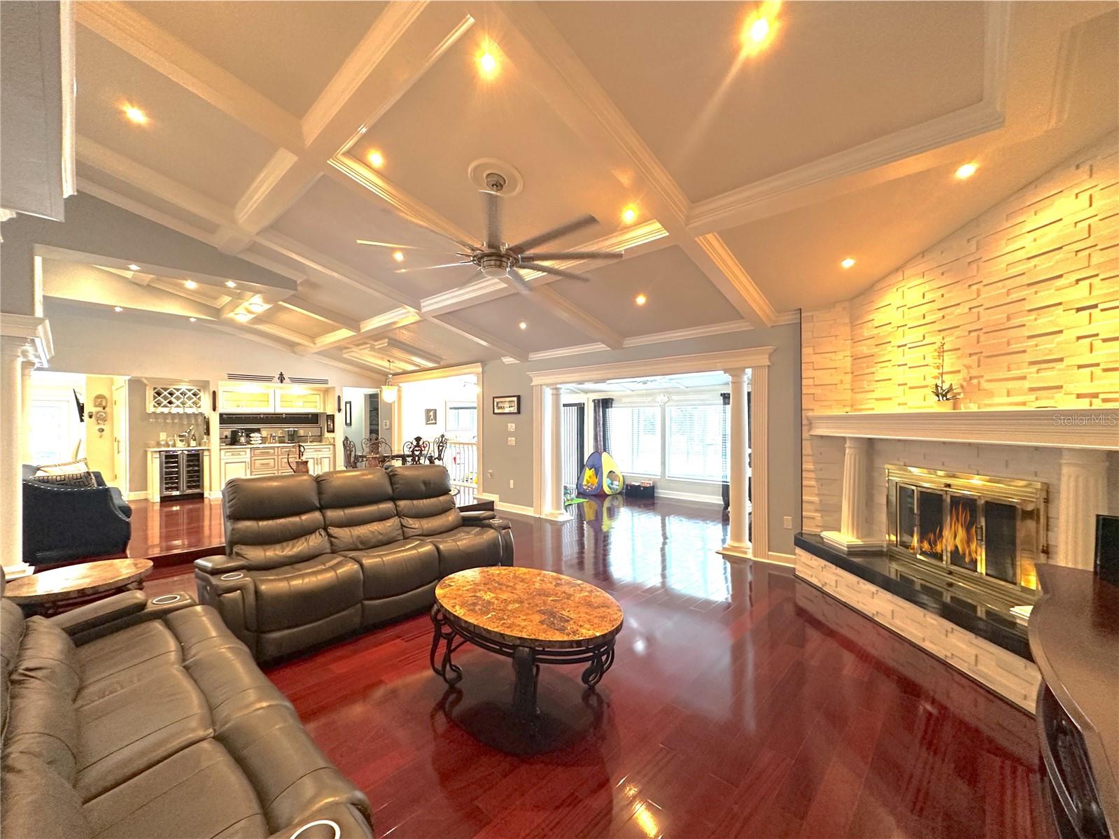 Image 11 of 48 For 8162 Oak Park Road