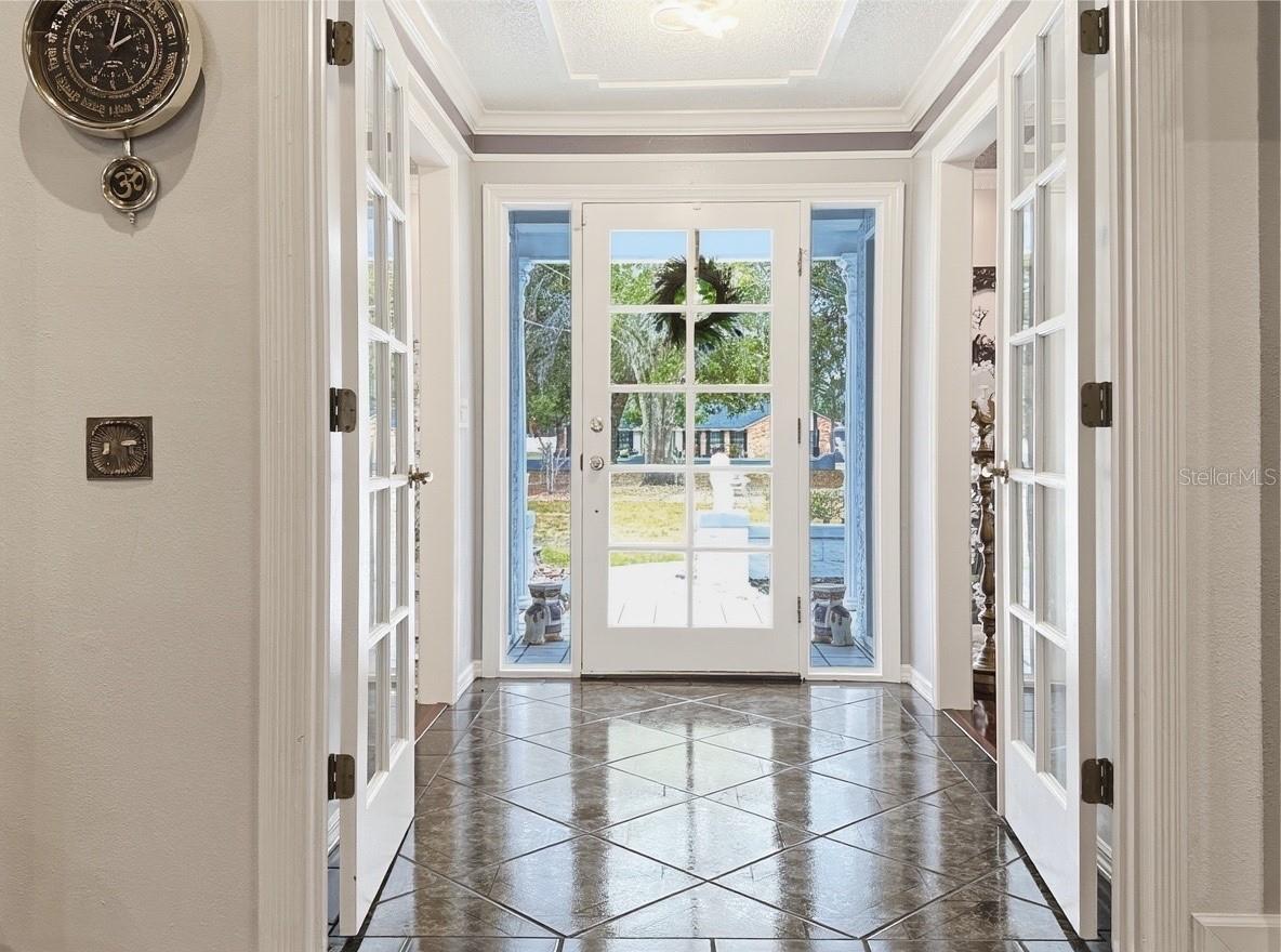 Image 14 of 48 For 8162 Oak Park Road