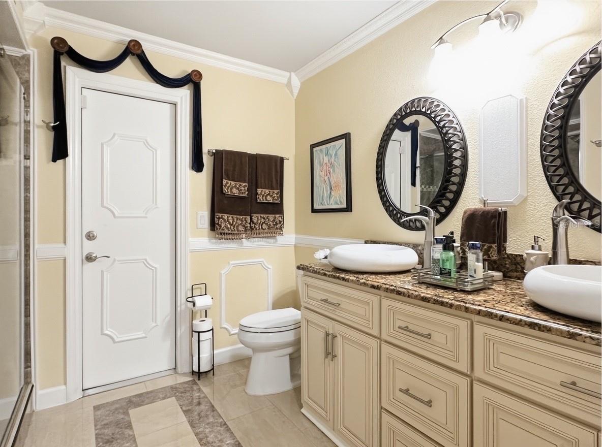 Image 17 of 48 For 8162 Oak Park Road