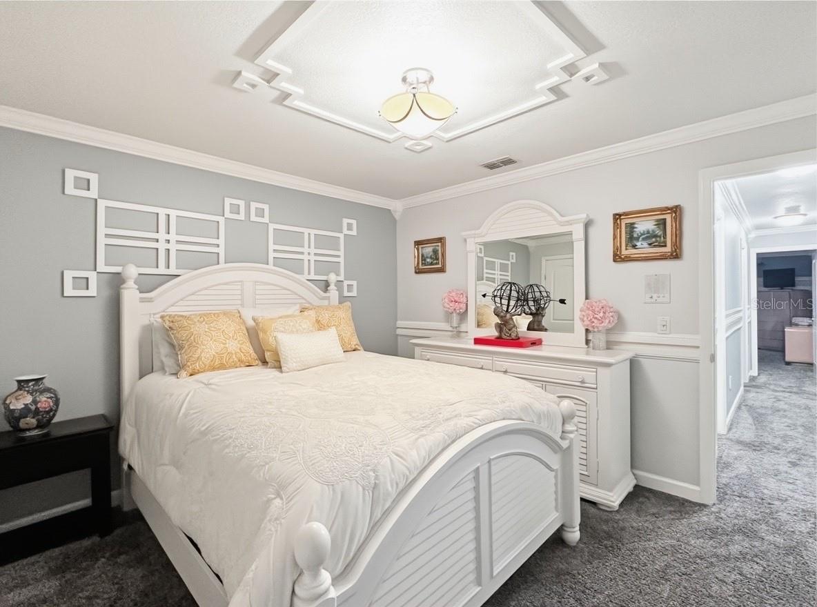 Image 22 of 48 For 8162 Oak Park Road