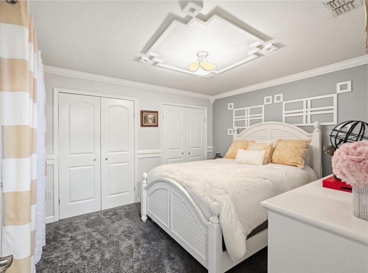 Image 23 of 48 For 8162 Oak Park Road