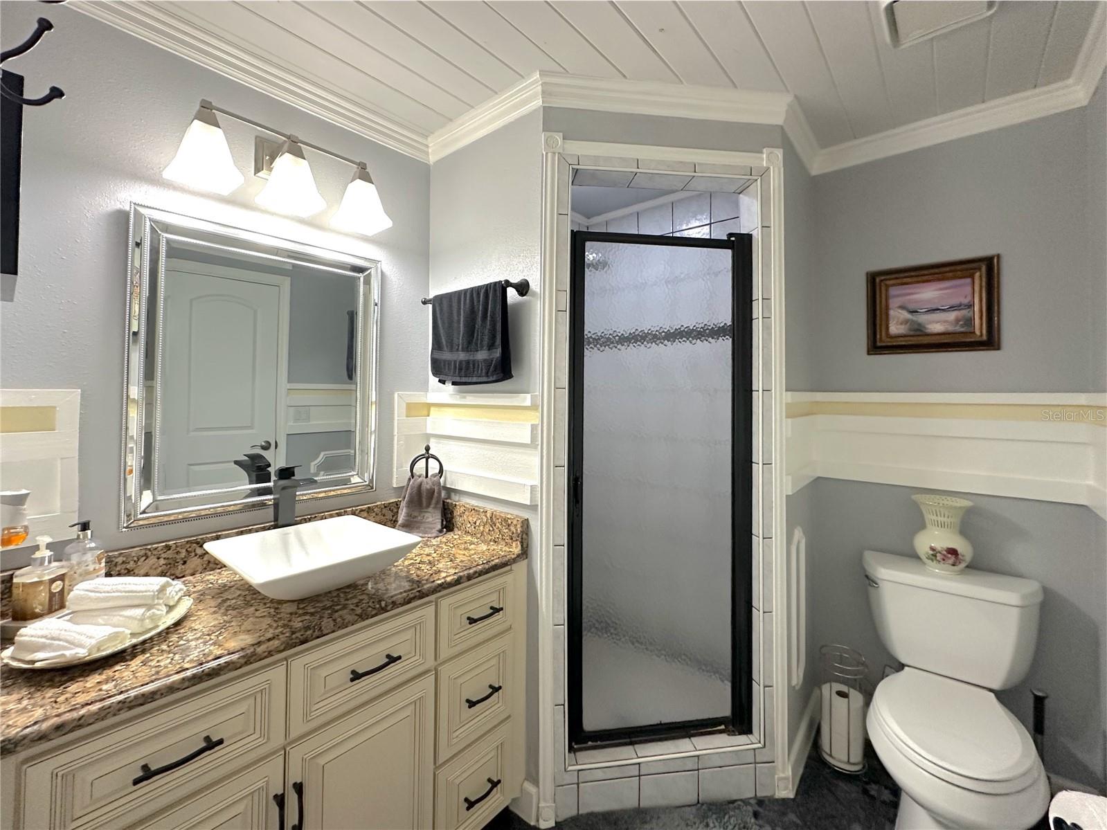 Image 24 of 48 For 8162 Oak Park Road