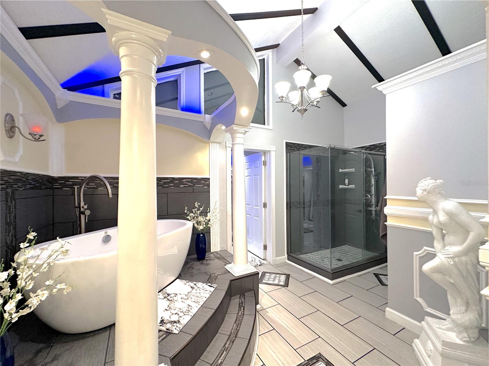 Image 31 of 48 For 8162 Oak Park Road