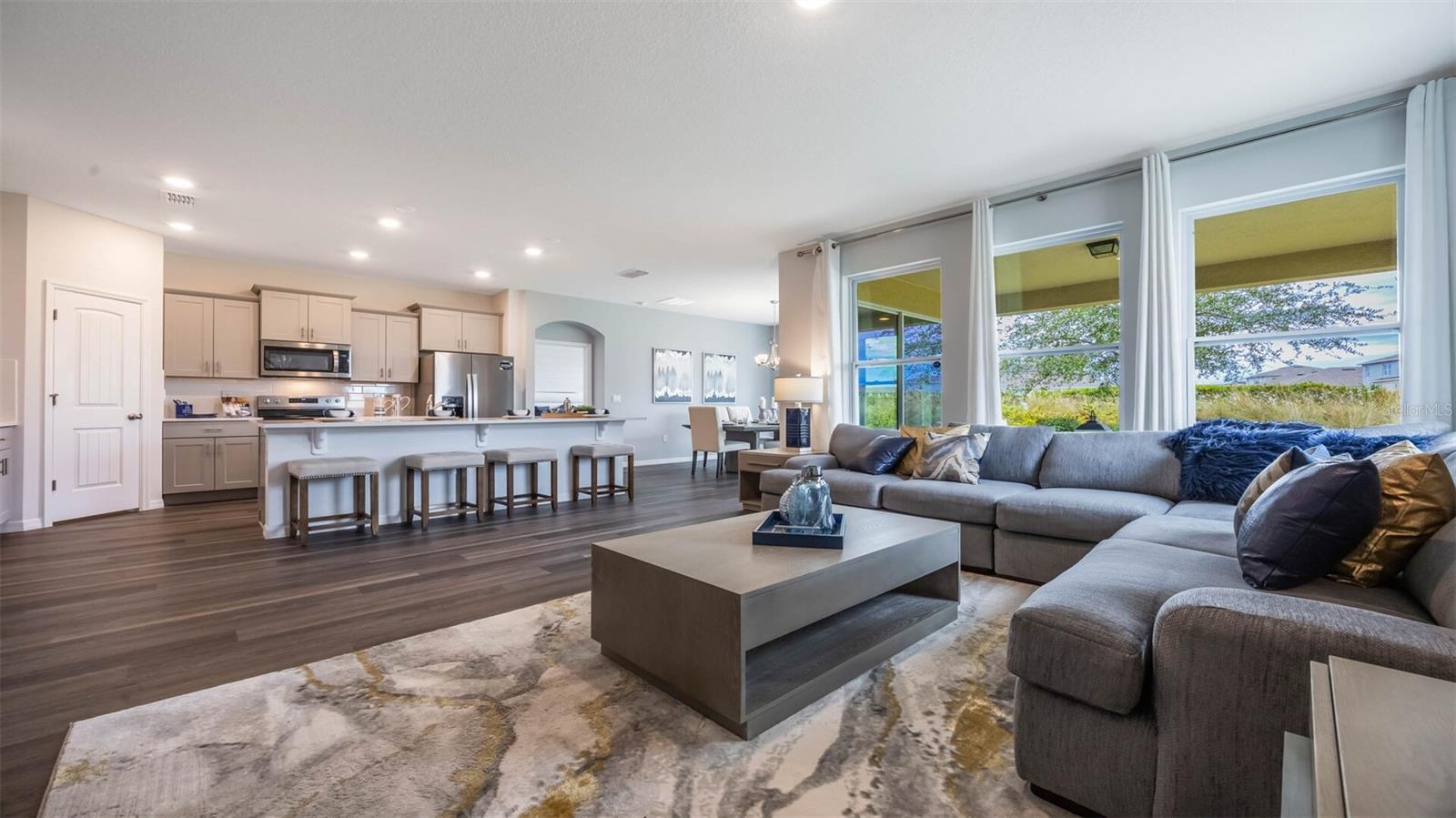 Image 18 of 73 For 2960 House Finch Road