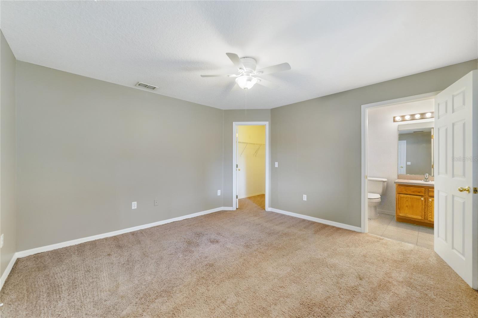 Image 12 of 26 For 226 Paradise Woods Court