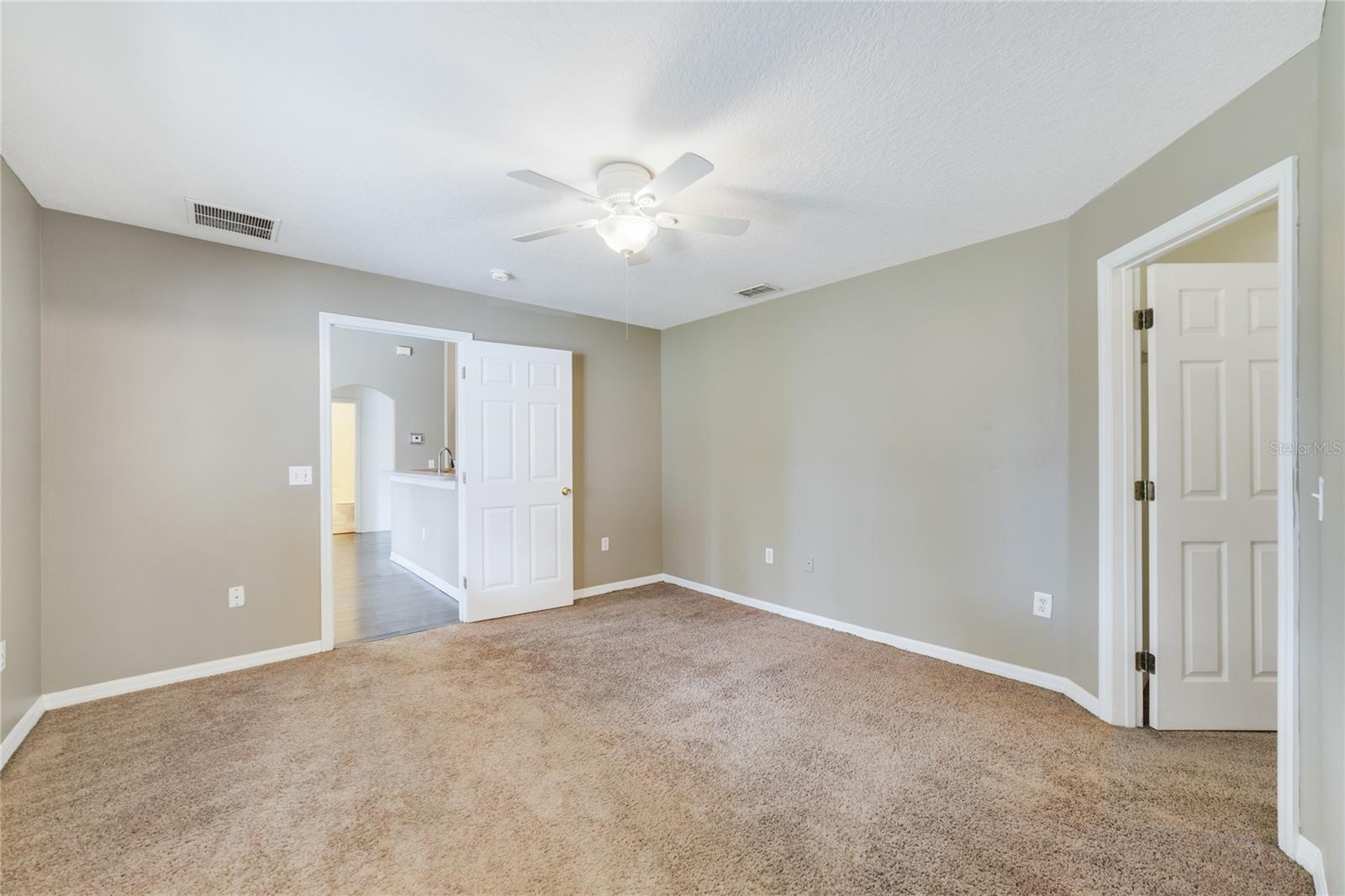 Image 15 of 26 For 226 Paradise Woods Court