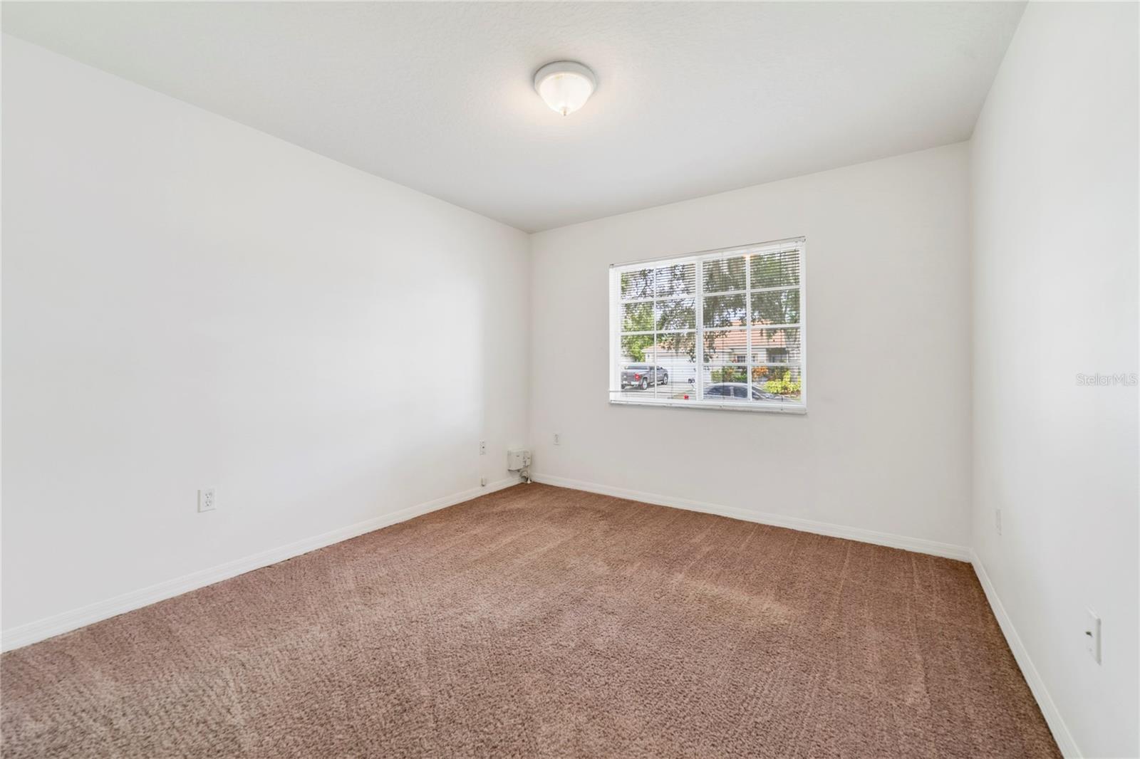 Image 17 of 26 For 226 Paradise Woods Court