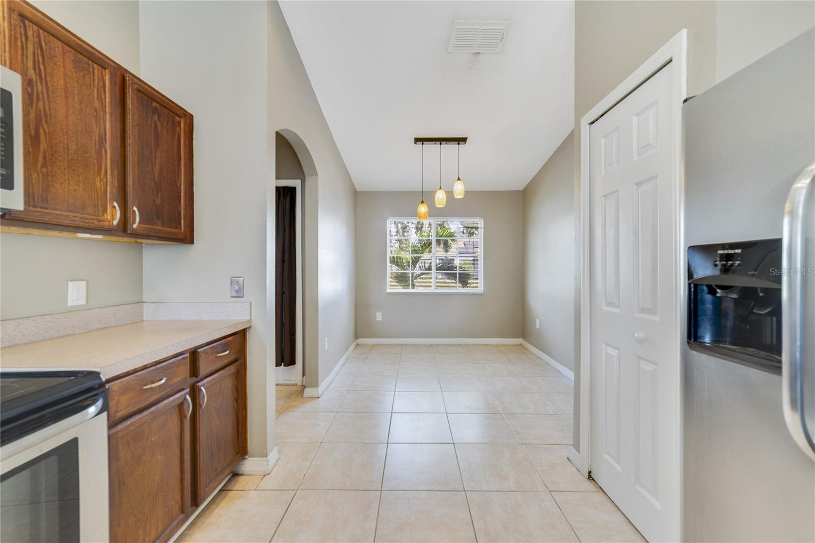 Image 5 of 26 For 226 Paradise Woods Court