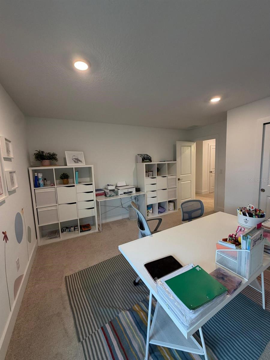 Image 31 of 44 For 17231 Melogold Way