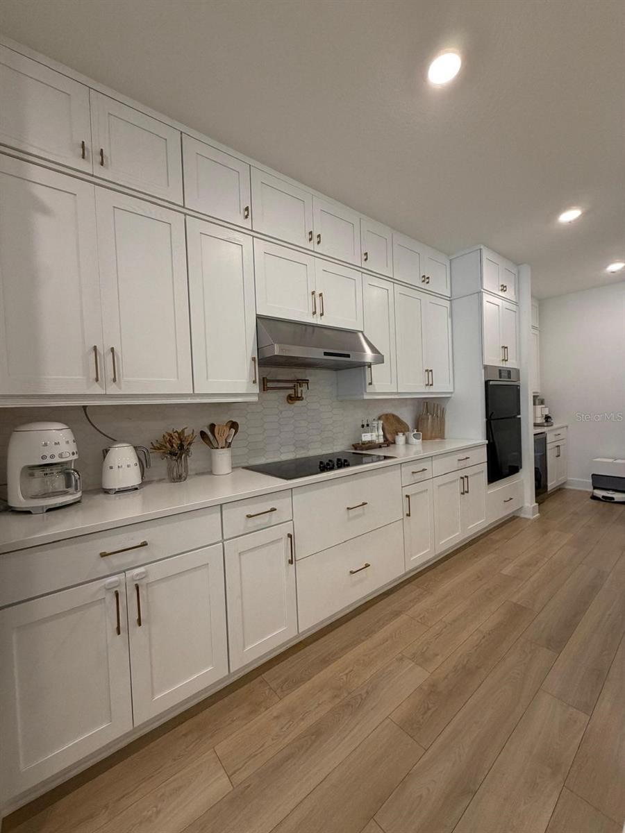 Image 37 of 44 For 17231 Melogold Way