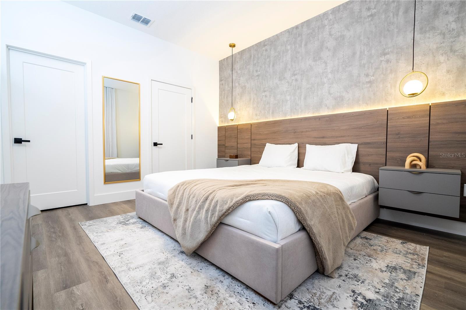 Image 25 of 57 For 2599 Santorini Drive