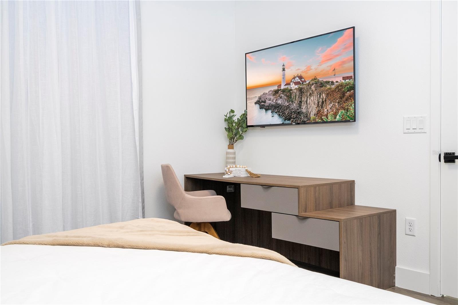 Image 27 of 57 For 2599 Santorini Drive