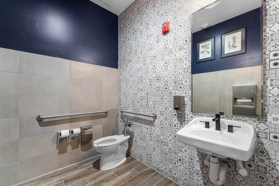 Image 41 of 73 For 3060 Grey Moss Drive