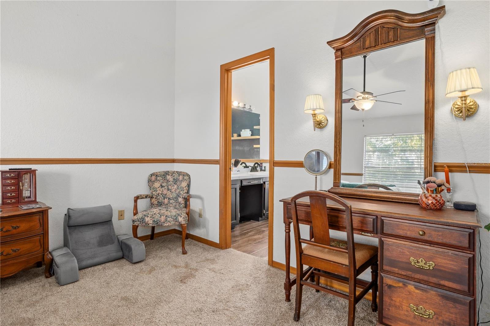 Image 19 of 50 For 707 Kellys Cove