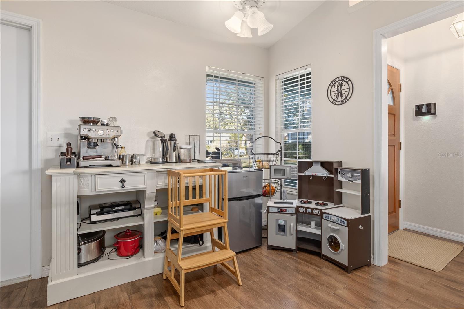 Image 32 of 50 For 707 Kellys Cove