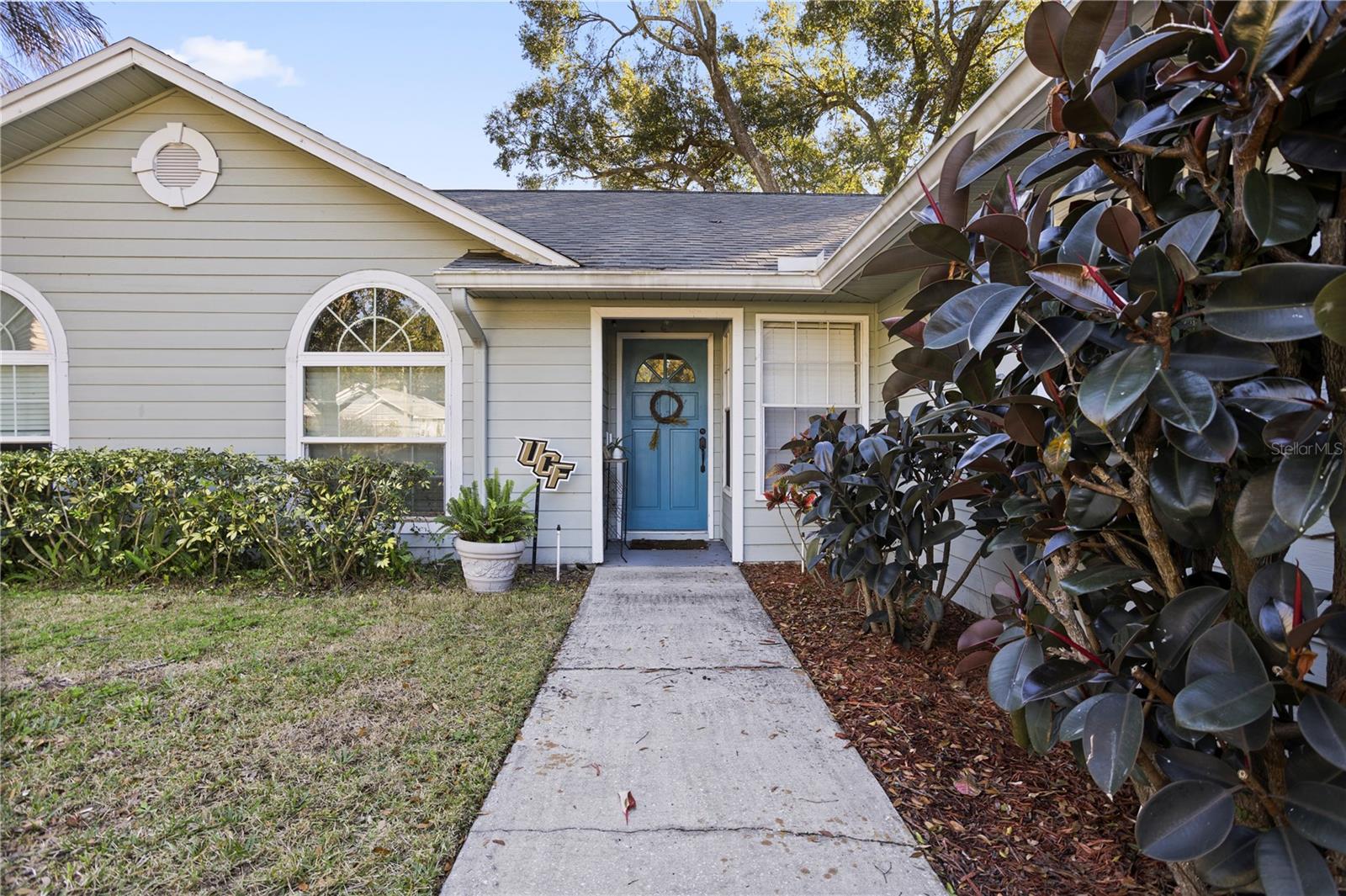 Image 4 of 50 For 707 Kellys Cove