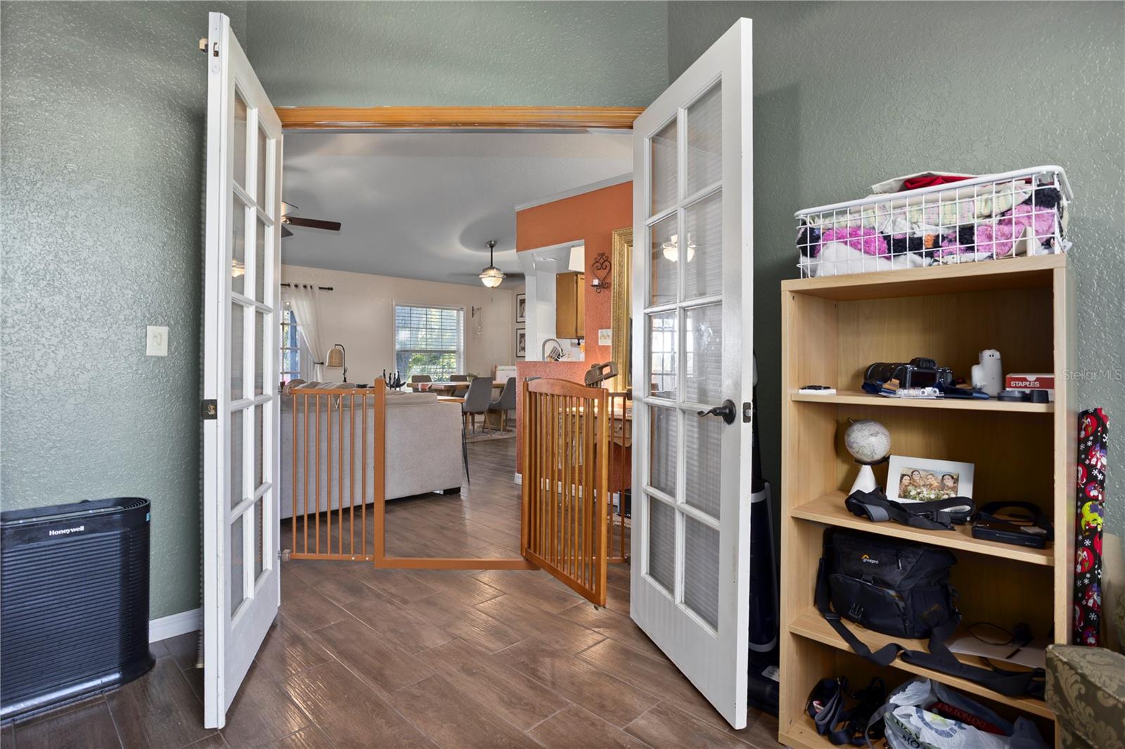 Image 6 of 50 For 707 Kellys Cove