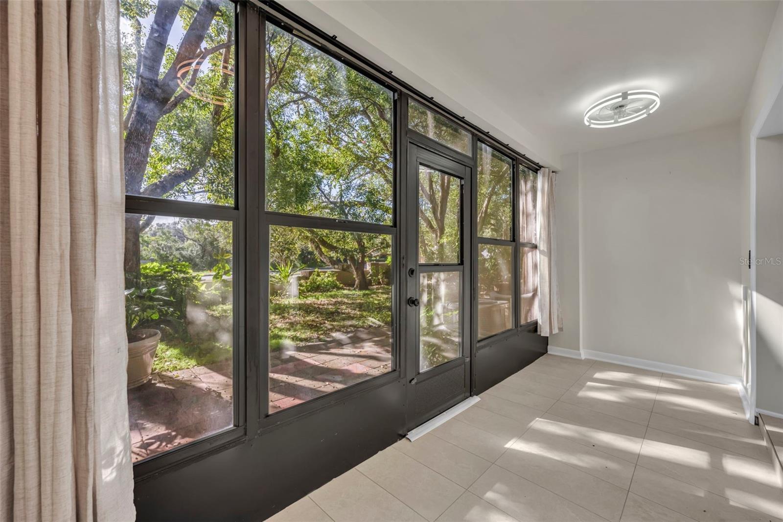 Image 14 of 28 For 195 Sandlewood Trail 2