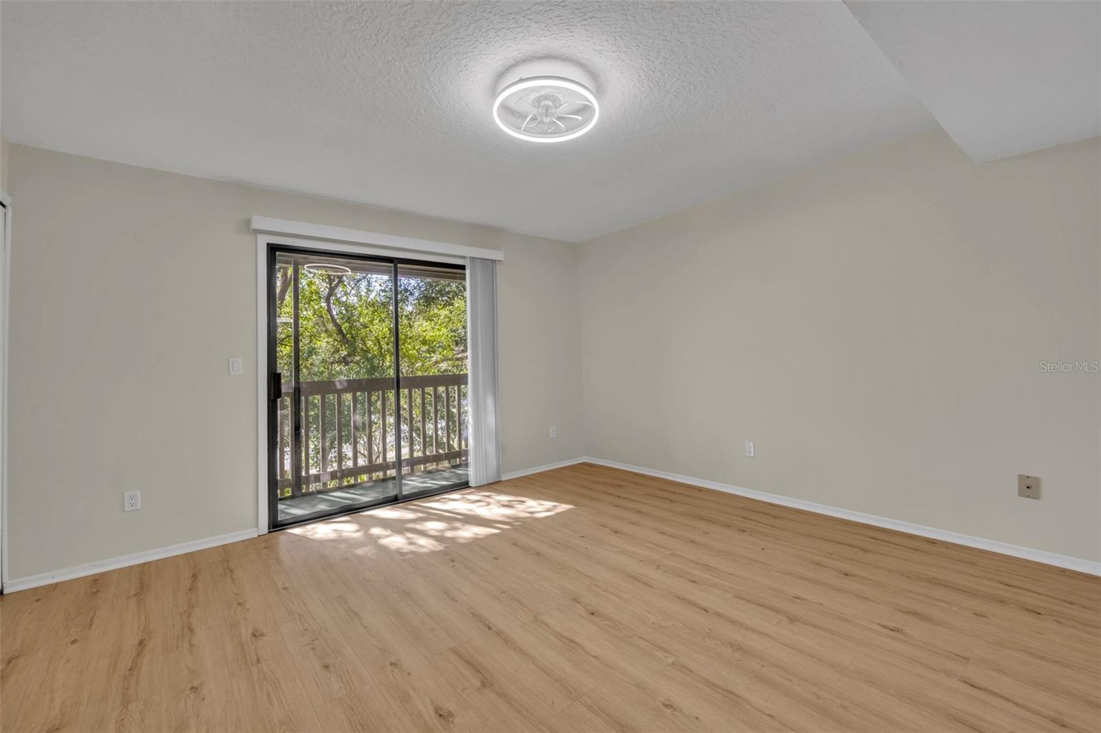 Image 19 of 28 For 195 Sandlewood Trail 2