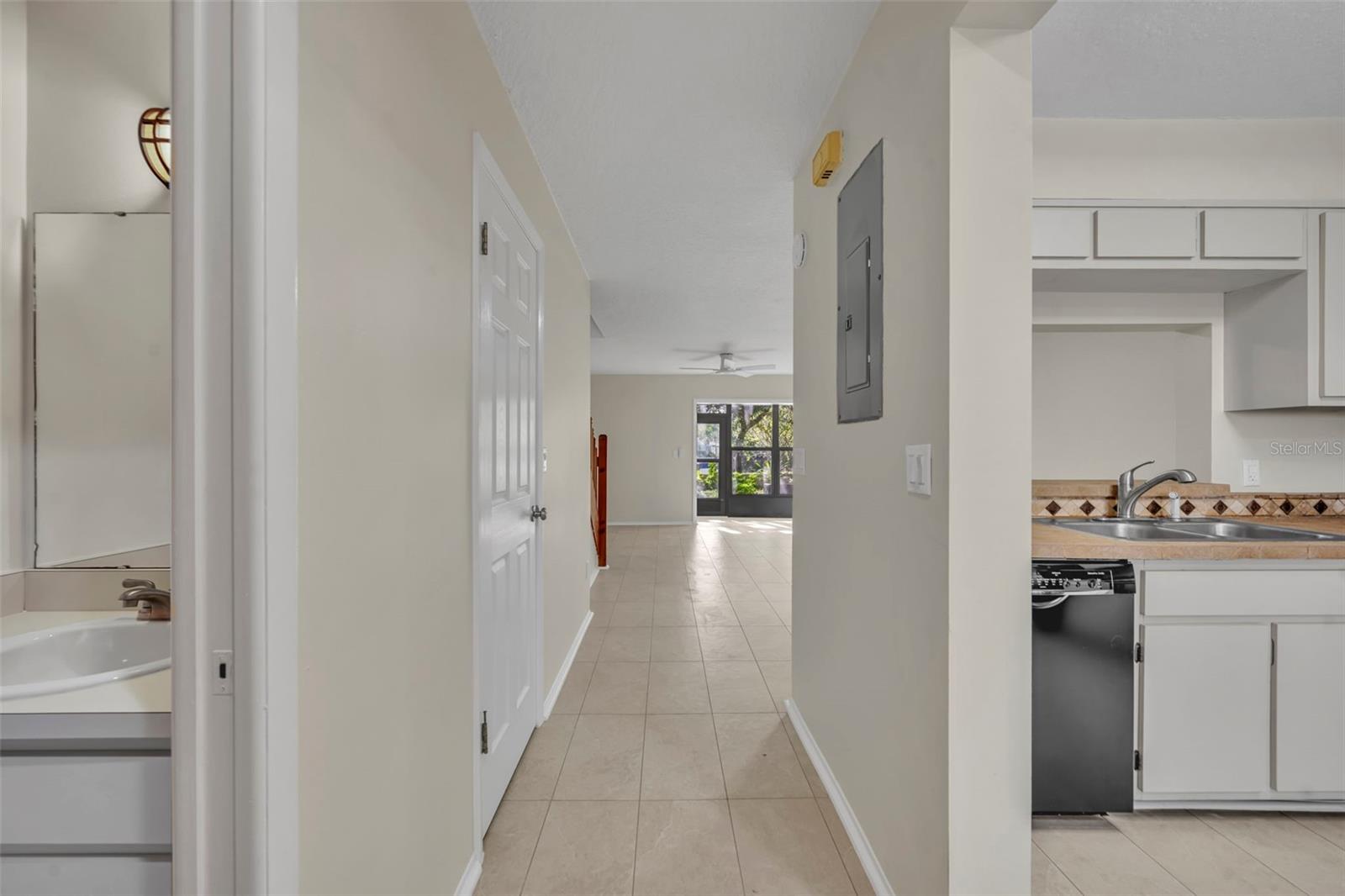 Image 2 of 28 For 195 Sandlewood Trail 2