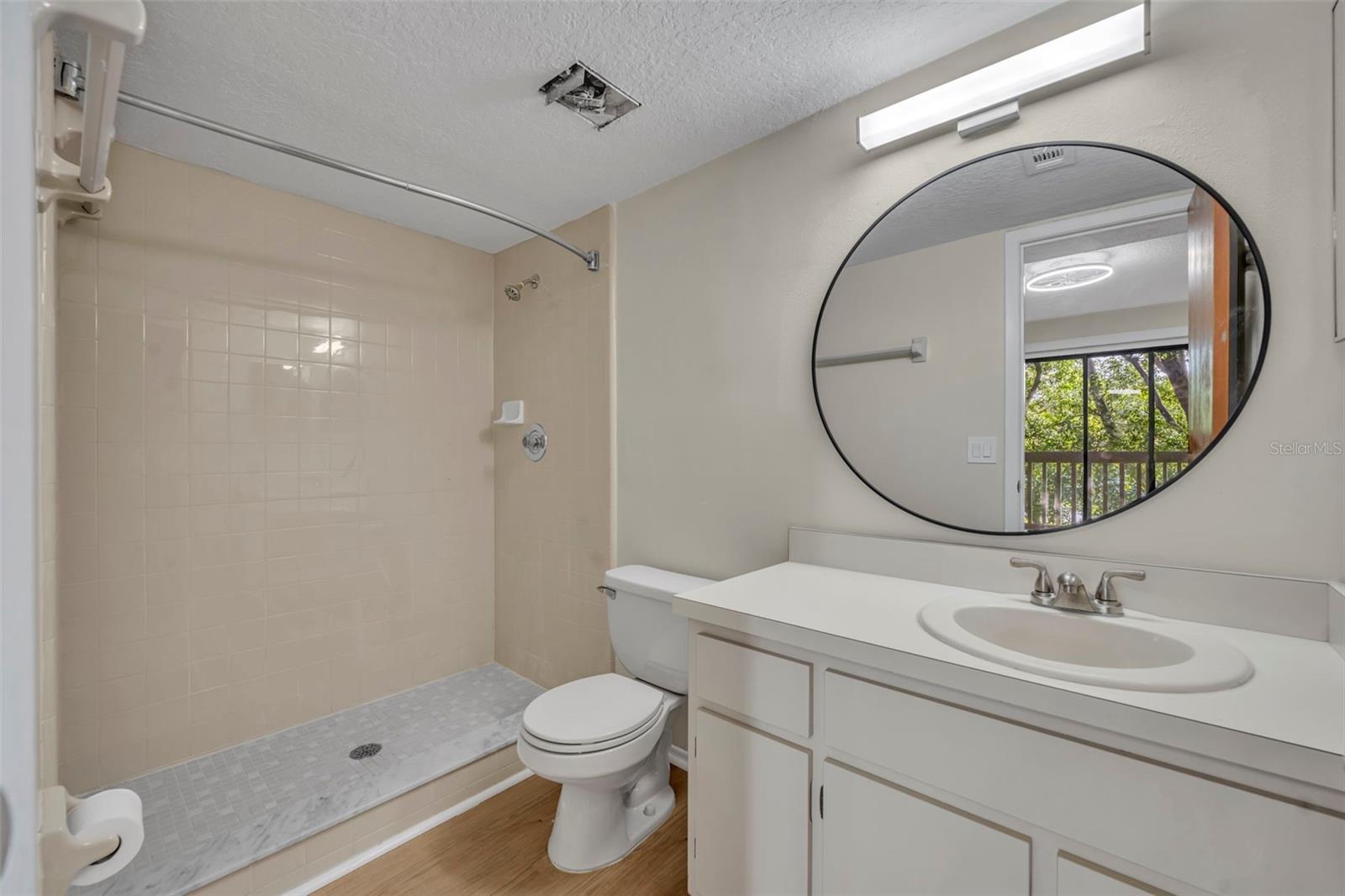 Image 21 of 28 For 195 Sandlewood Trail 2