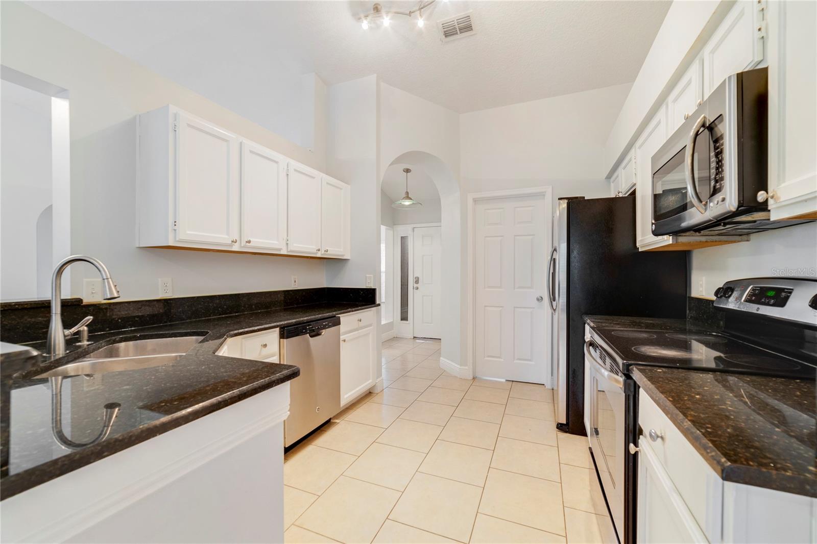 Image 17 of 25 For 210 Meadow Green Drive