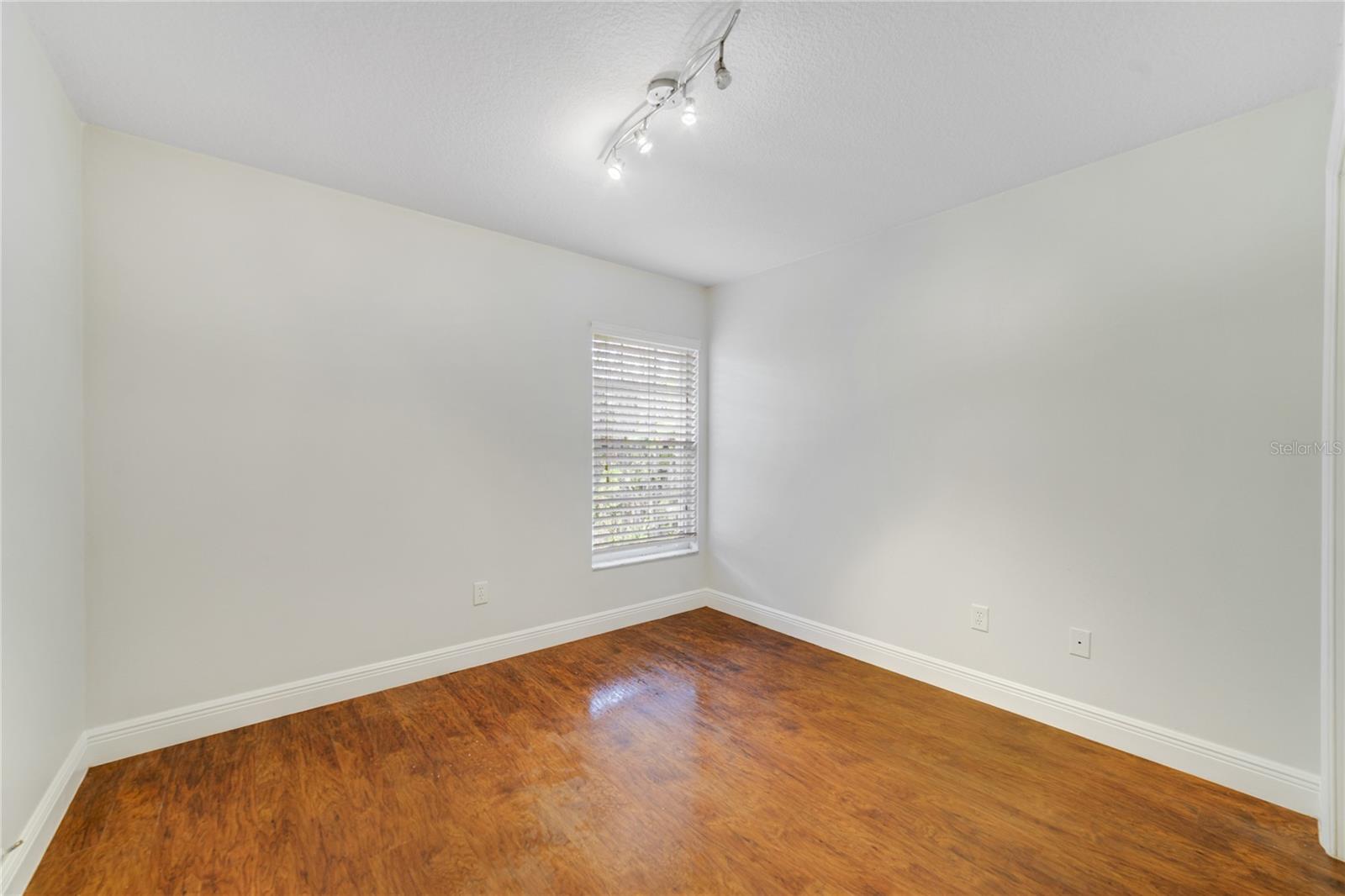 Image 3 of 25 For 210 Meadow Green Drive