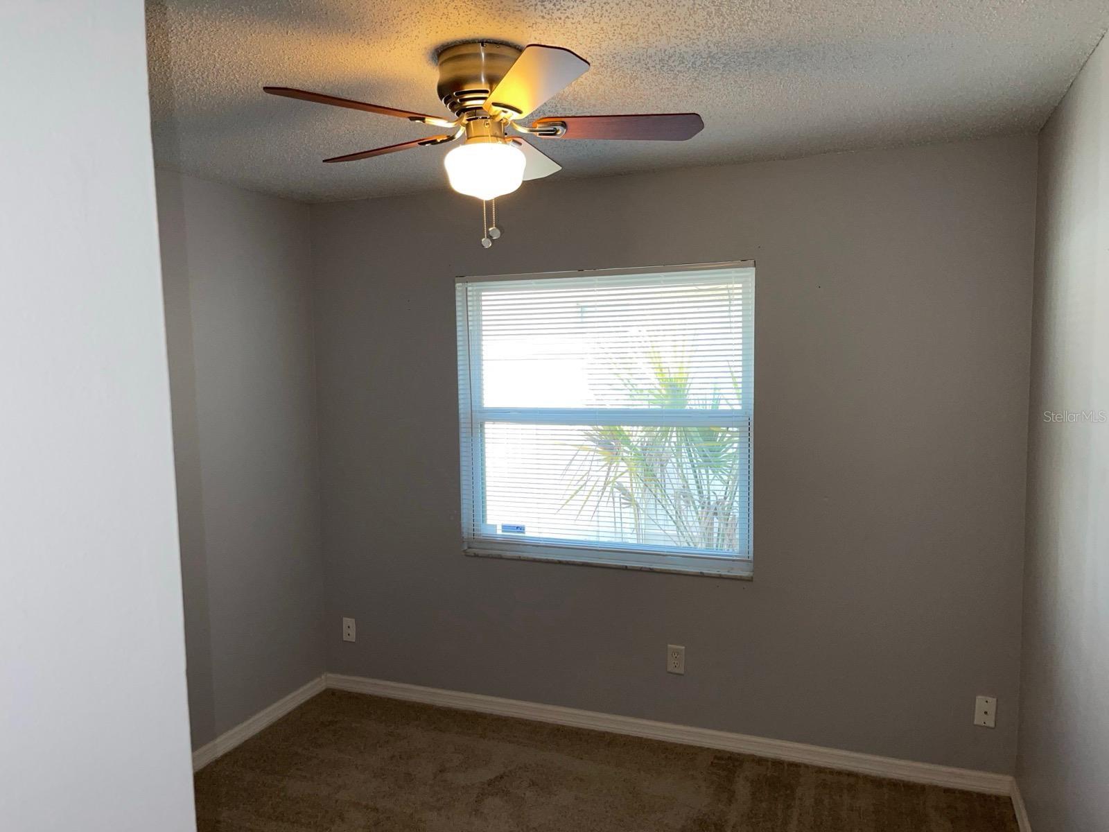 Image 27 of 39 For 1392 San Diego Court