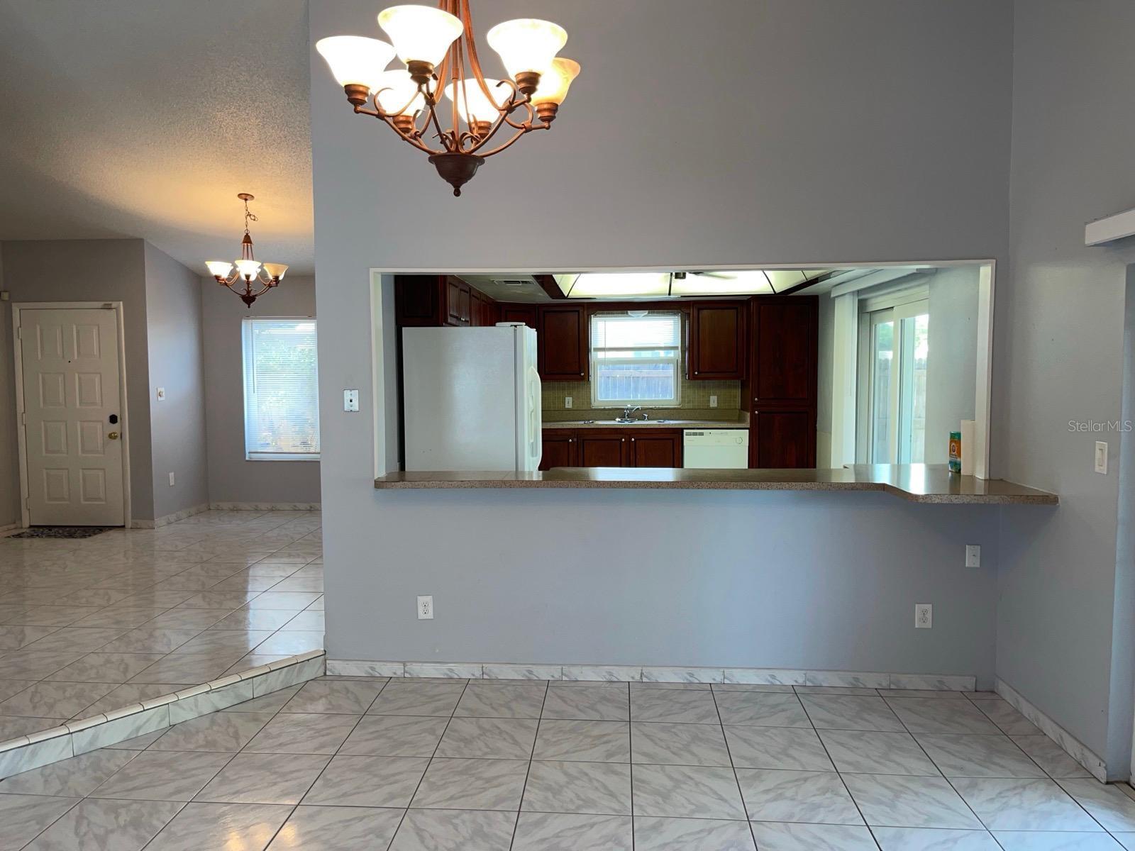 Image 7 of 39 For 1392 San Diego Court