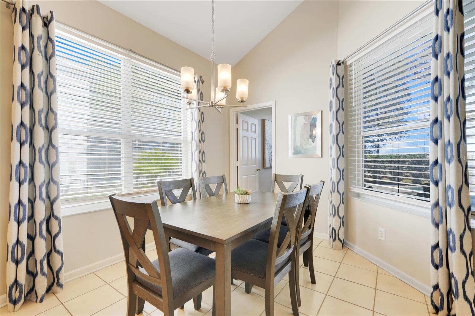 Image 12 of 59 For 8202 Fan Palm Way