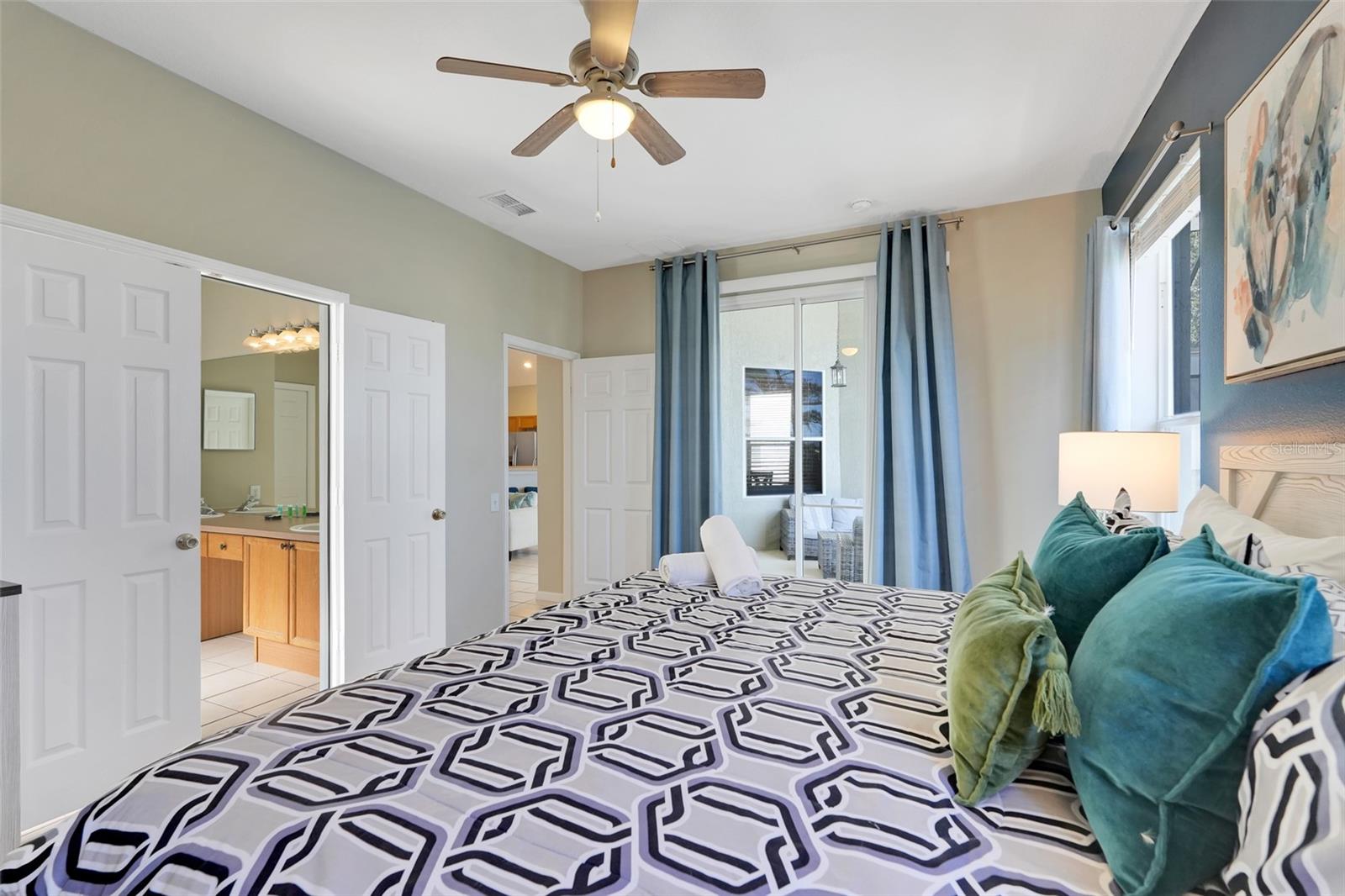 Image 19 of 59 For 8202 Fan Palm Way